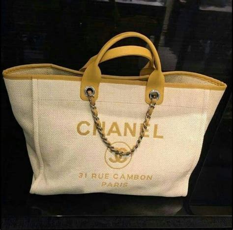 sac chanel 31 rue cambon paris|chanel 31 large shopping bag.